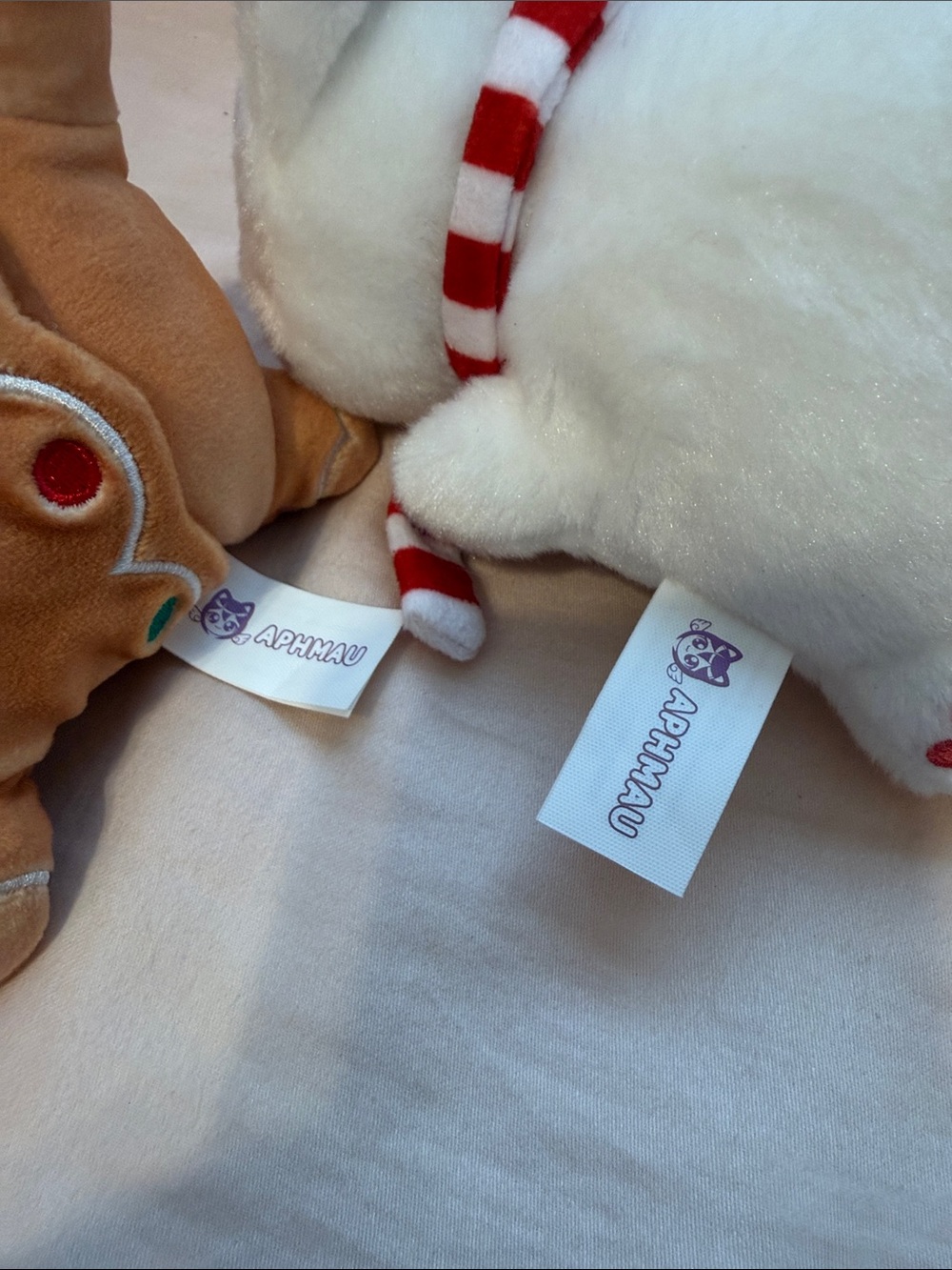 Aphmau Meemeow Holiday Cats - Picture 2 of 4